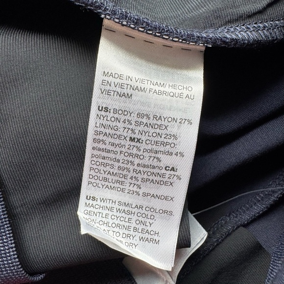 NWT Chico's So Slimming 360 Juliet Side Vent Ankle Pants Ink Size 1.5 (US 10) - Picture 6 of 8